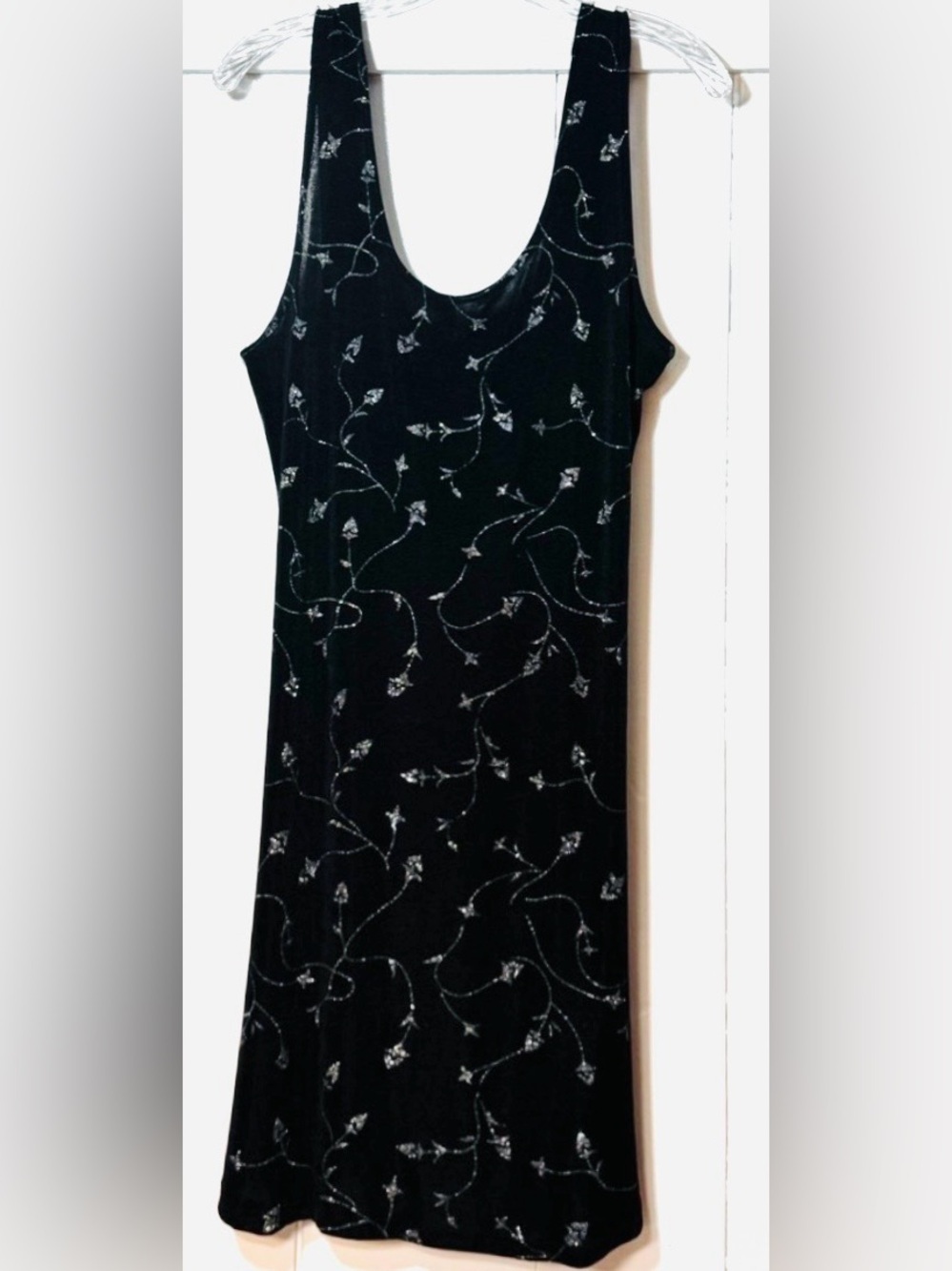 EUC Pretty Newport Black w/Silver Floral Vines Stretch Mini Dress (Semi Sheer)